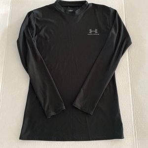 Under Armour Youth Large Baseball apparel- compression long sleeve Black